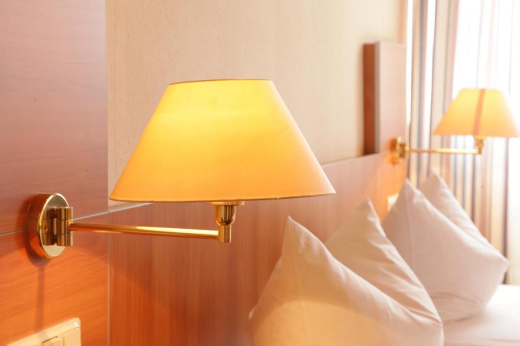Отель Hotel-restaurant Zum Kirschbaum 3*