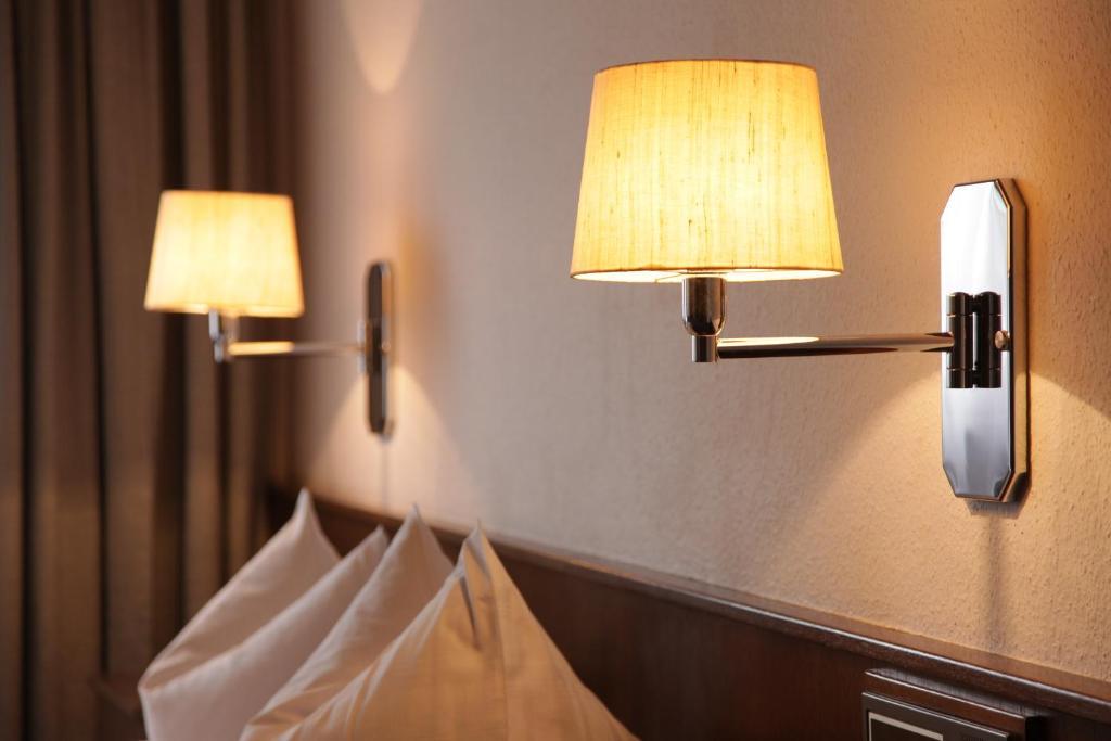 Отель Hotel-restaurant Zum Kirschbaum